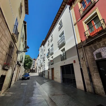 Por La Catedral Con Parking Opcional *